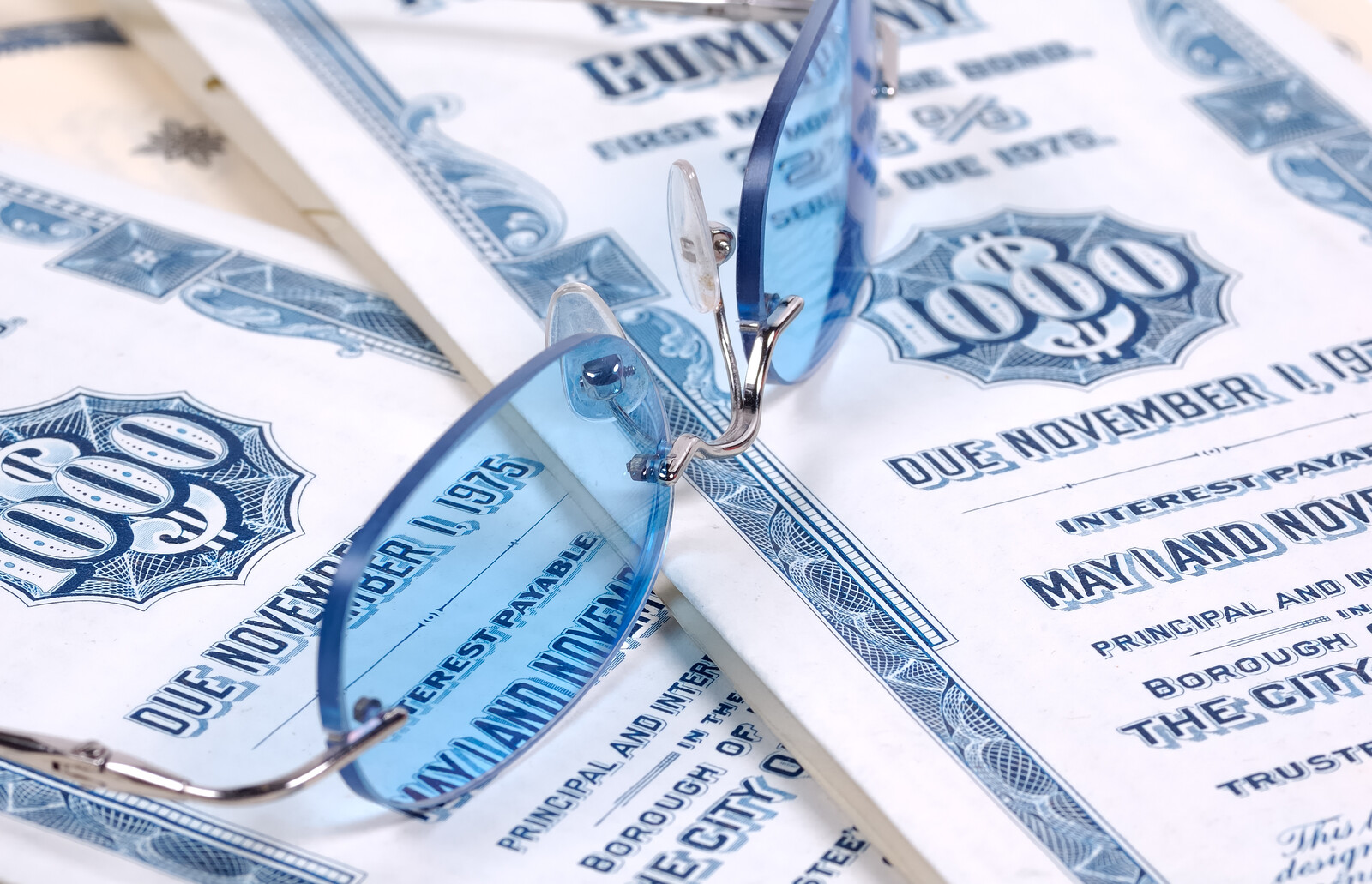 Sign of the Times Century Bonds 228Main